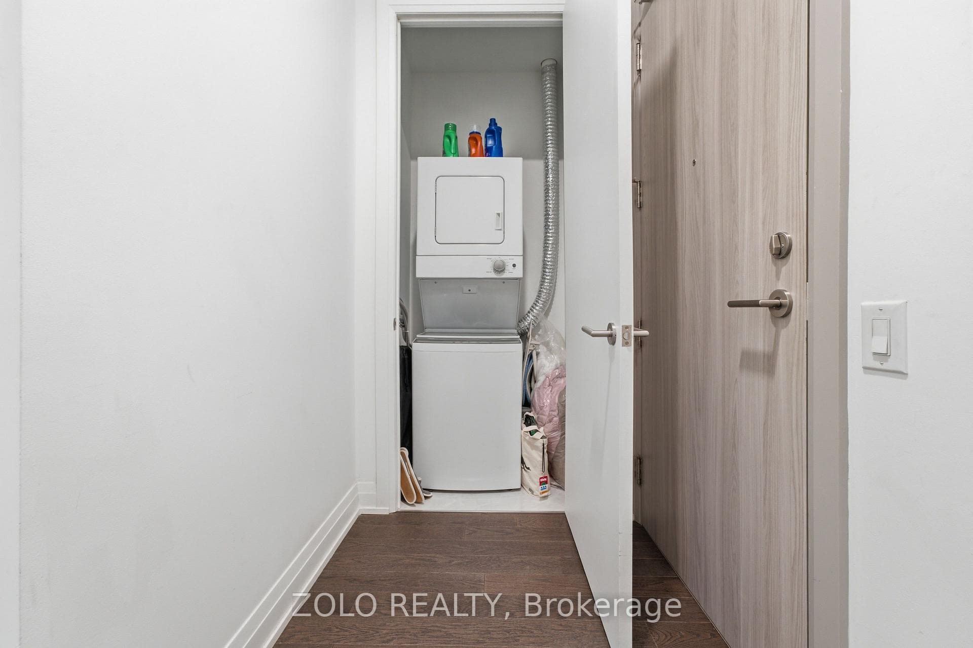 75 Canterbury Place Unit PH303 photo 17