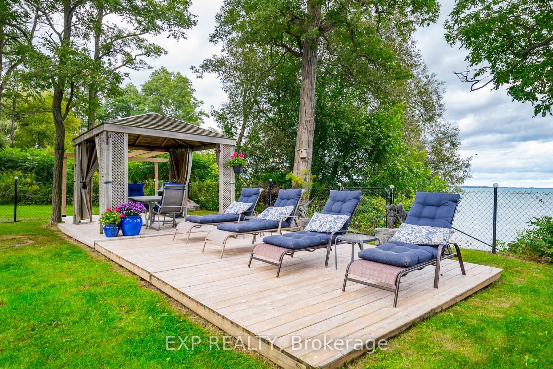 113 Victoria Beach Road photo 18