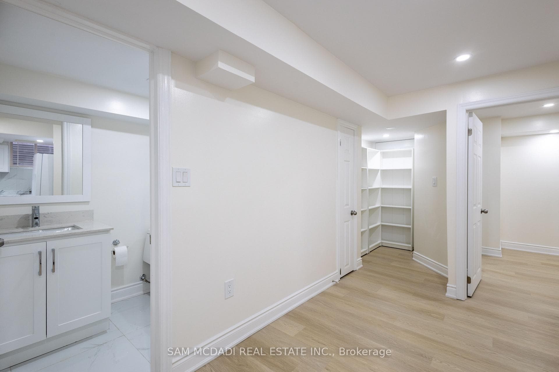 45 Springhurst Avenue Unit Bsmt photo 9