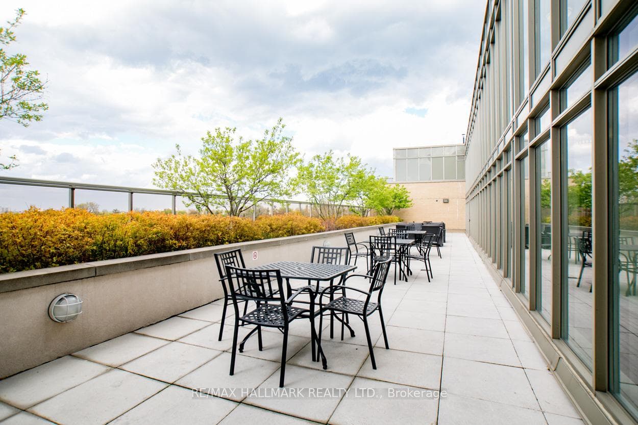 3520 Danforth Avenue Unit 217 photo 19