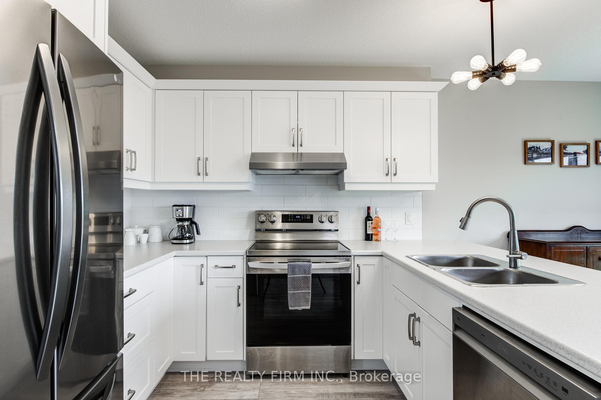 14 Weir Crescent photo 19
