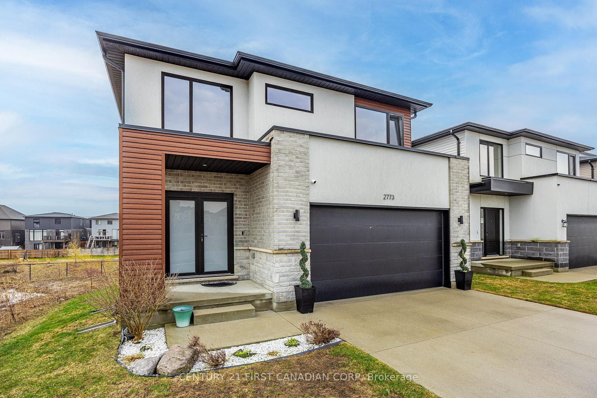 Modern design with walkout