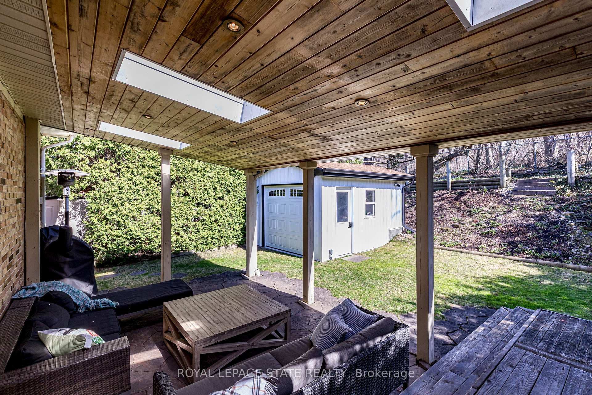 44 Kemp Drive photo 39