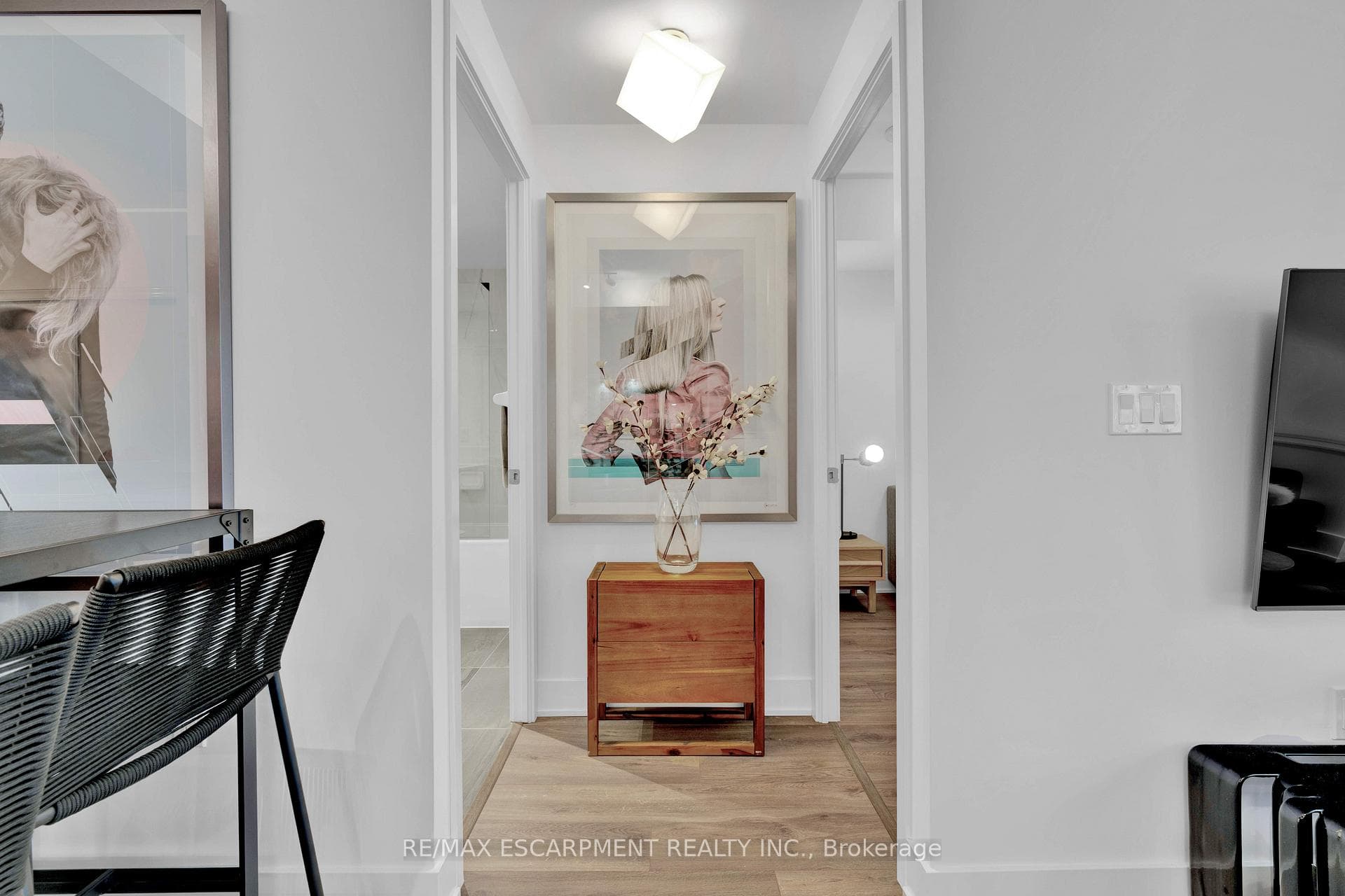 99 Broadway Avenue Unit 2107 photo 10