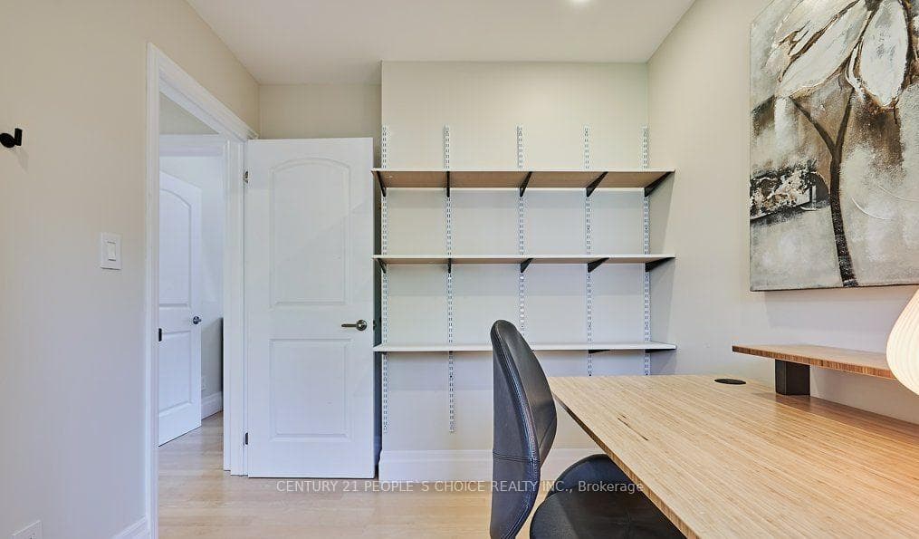 1160 Strathy Avenue photo 20