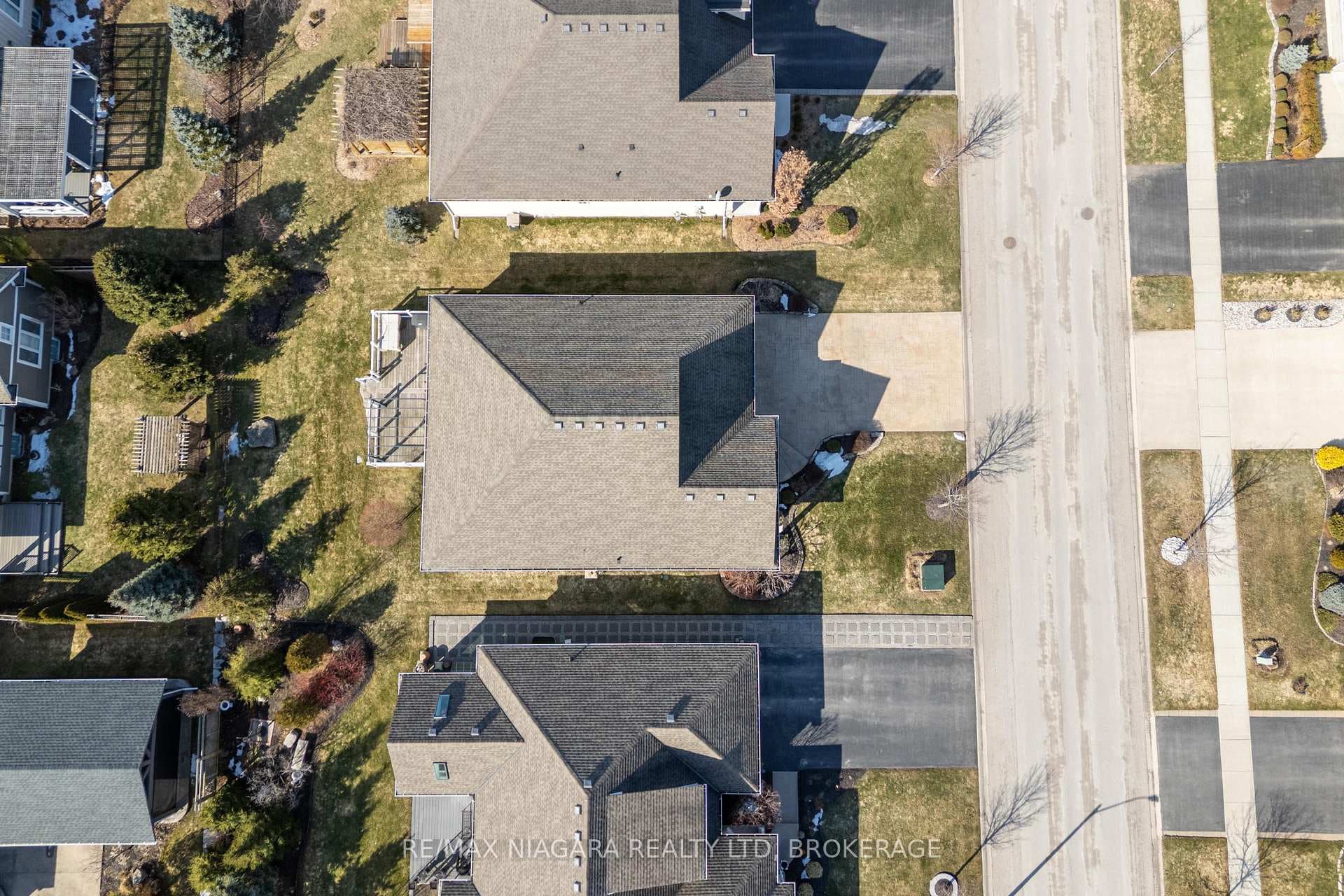 49 Sunrise Court photo 31