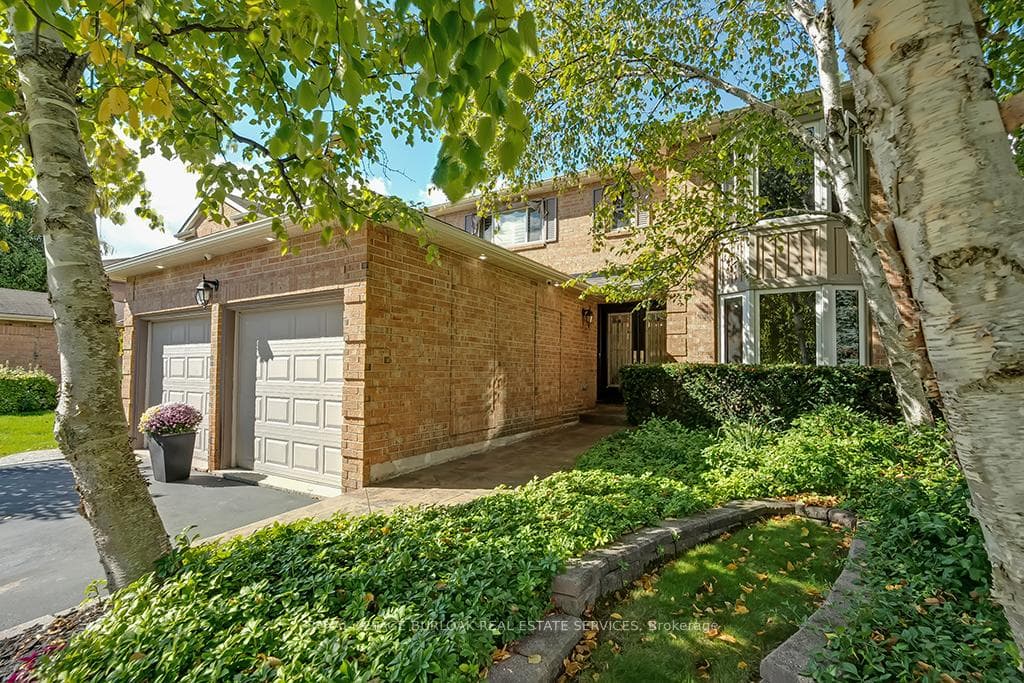 2129 Winding Way photo 2