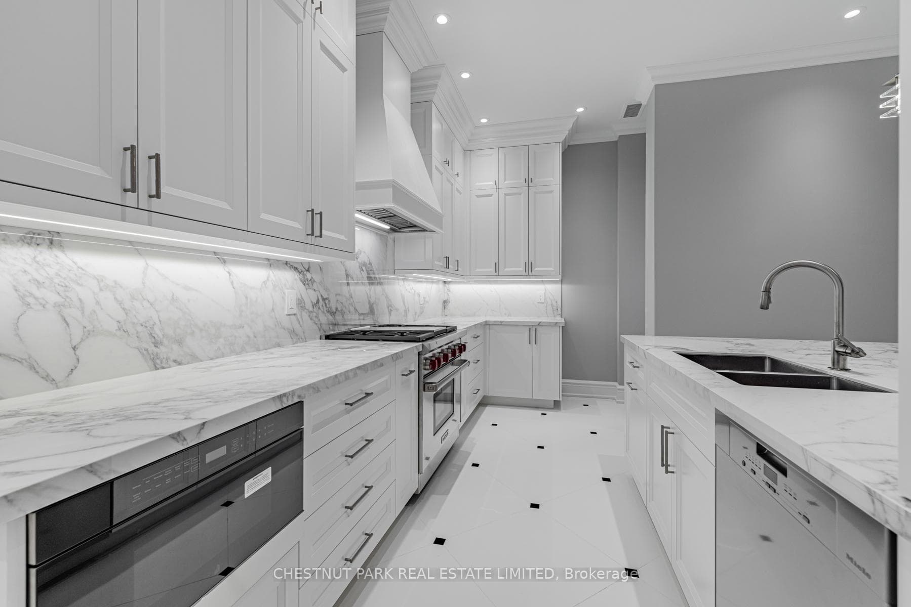 8 Sultan Street Unit PH 2 photo 14