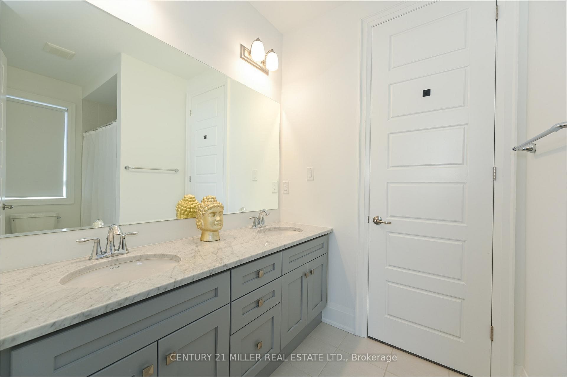 1432 Ford Strathy Crescent photo 20