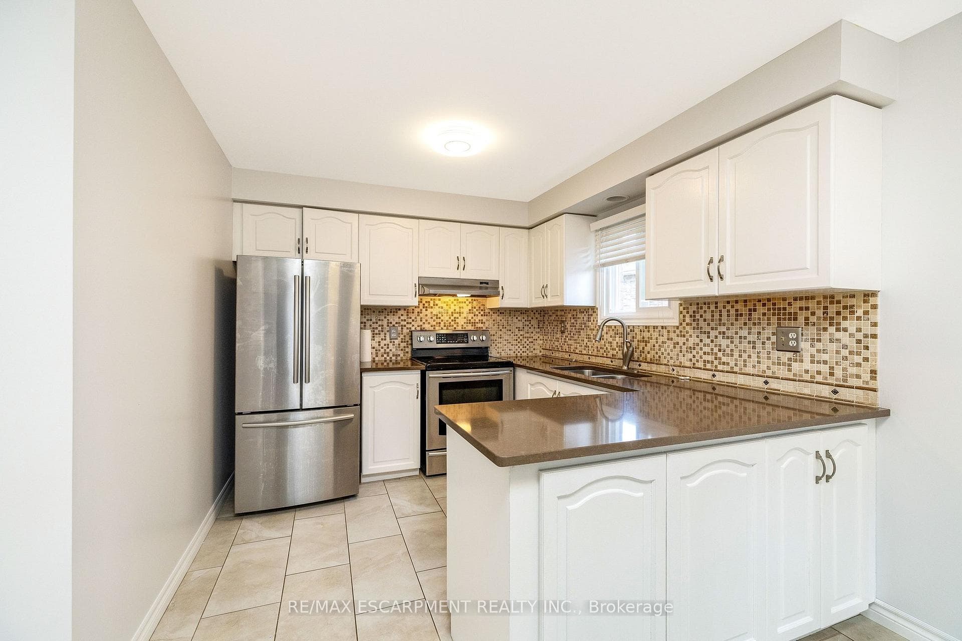 6198 Saltmarsh Court photo 17