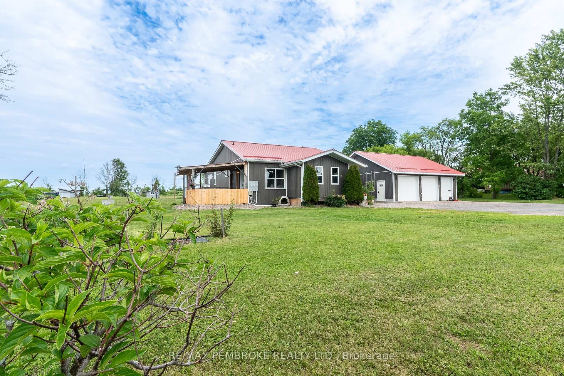 1890 Queensline Road photo 47