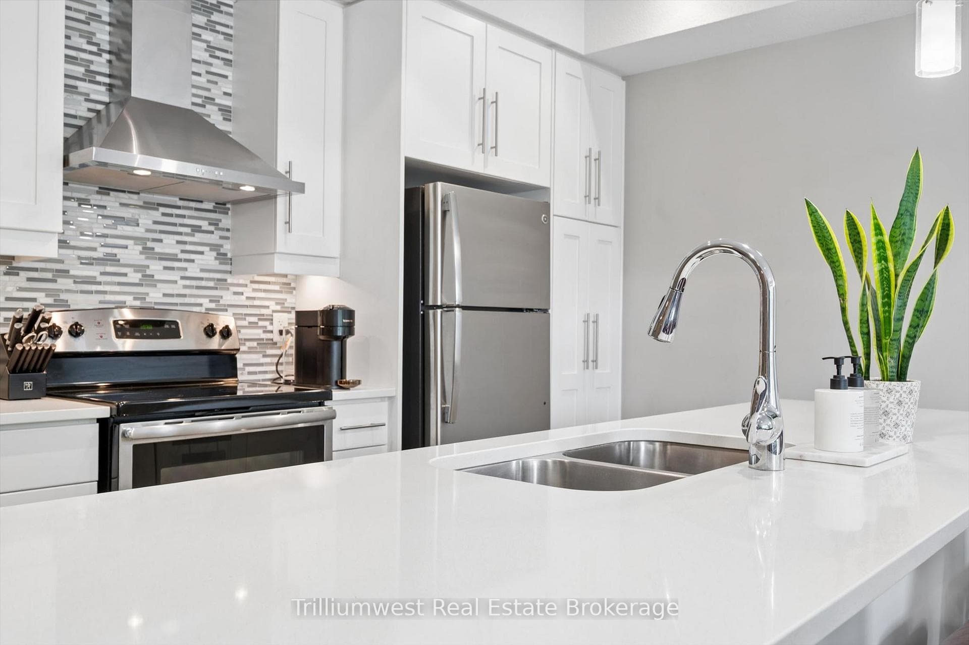 32 Arkell Road Unit 9 photo 5