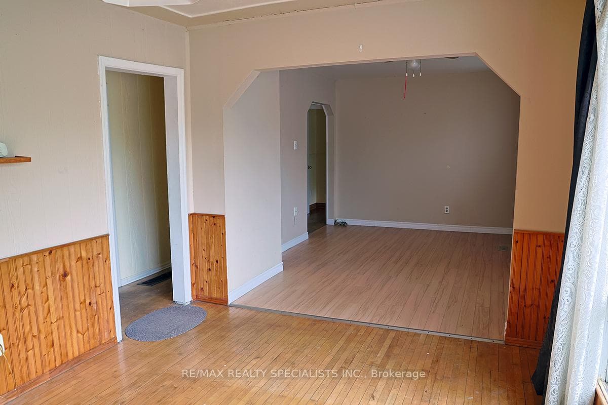 32 Maple Avenue photo 10