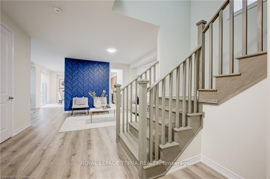 18 Elliot Avenue photo 6