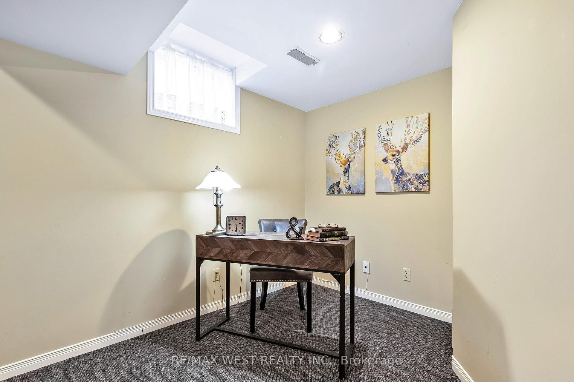 35 Poolton Crescent photo 21