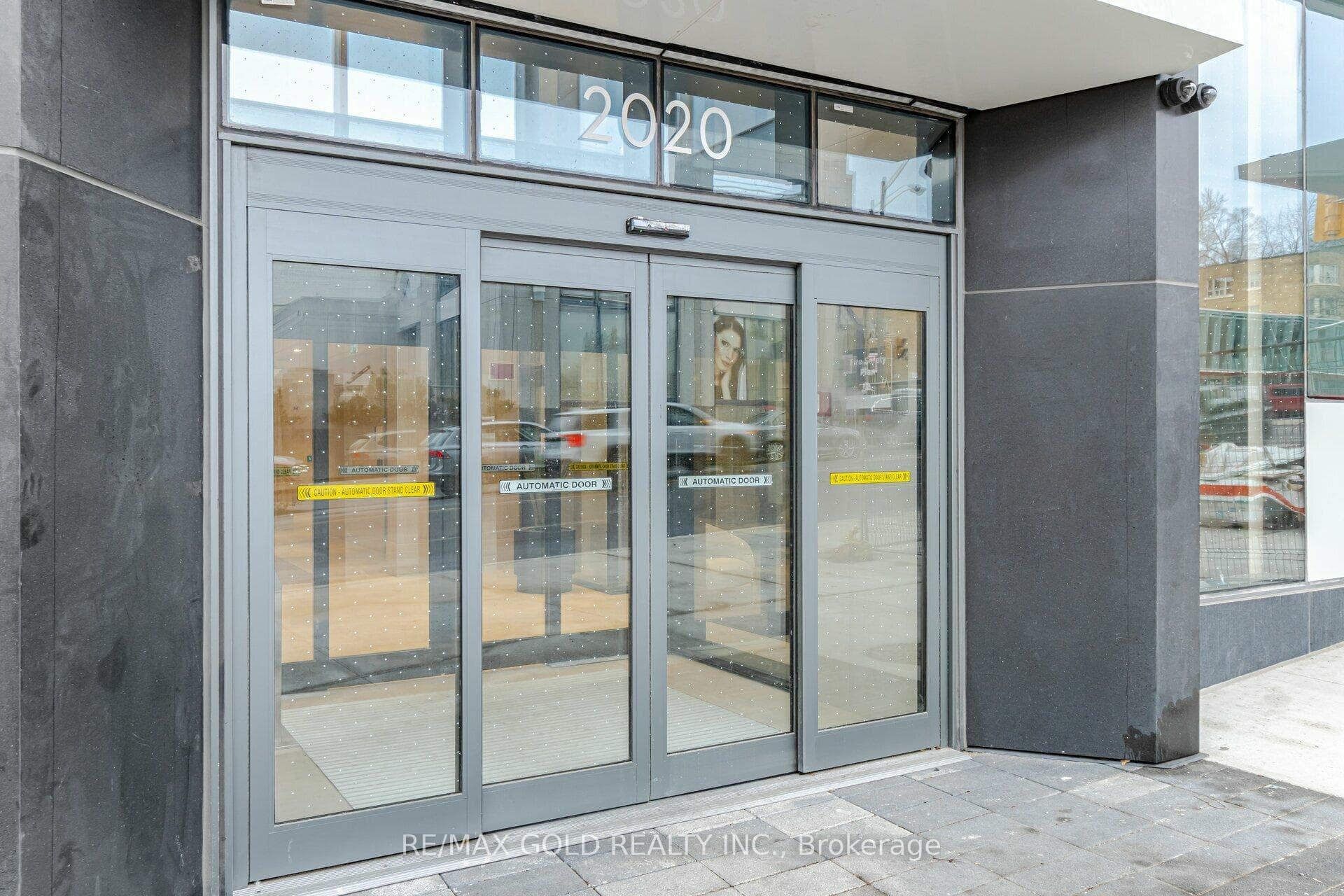 2020 Bathurst Street Unit 216 photo 5