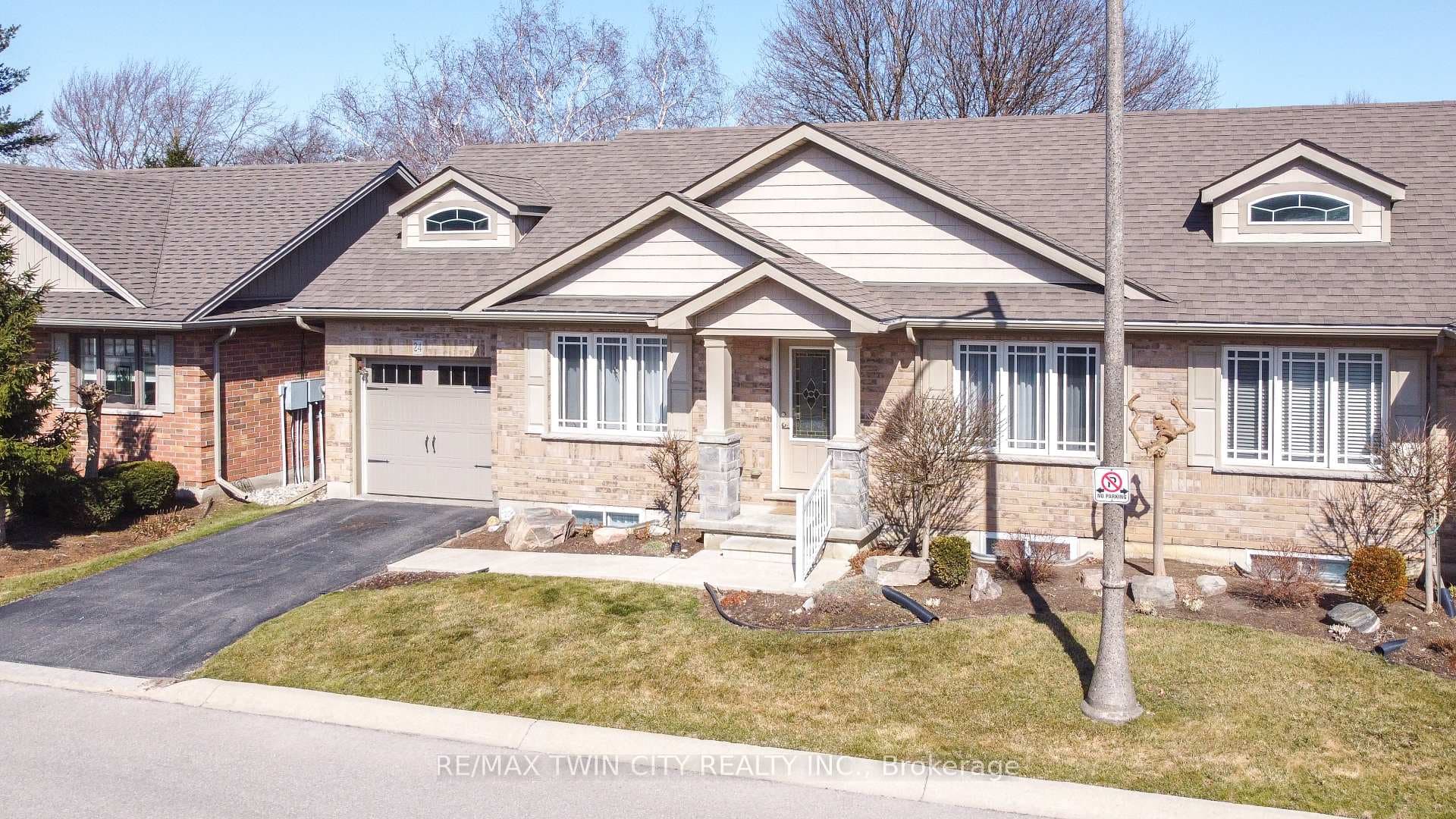 24 Trinity Lane photo 35