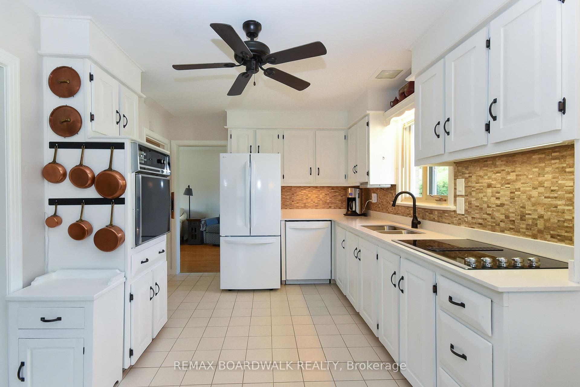 323 Fullerton Avenue photo 20