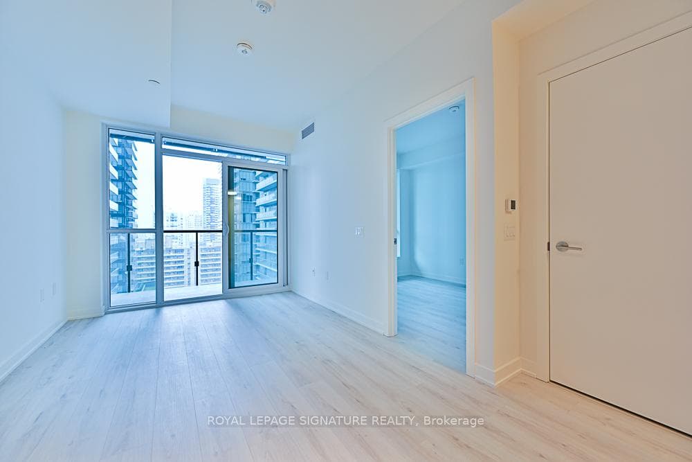 110 Broadway Avenue Unit 1401 photo 1