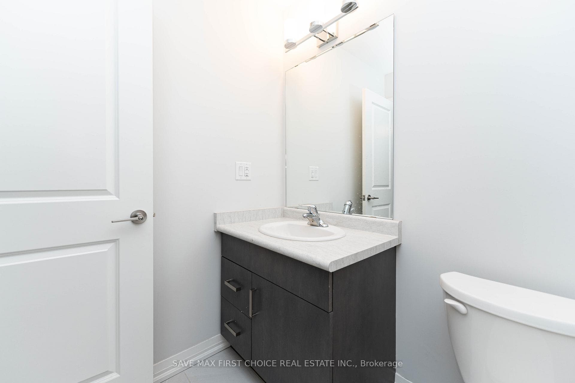 4292 Shuttleworth Drive photo 29