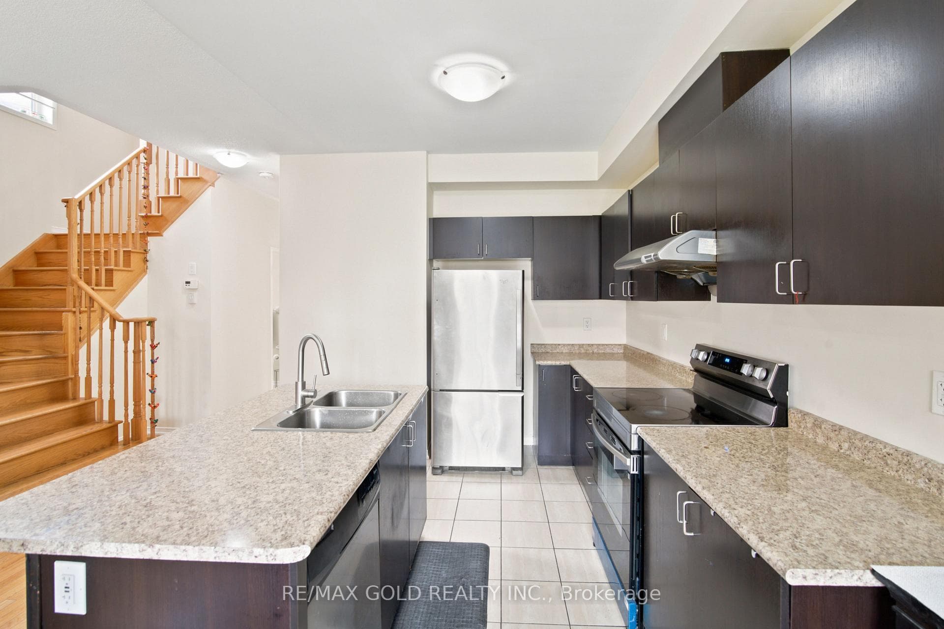 40 Sussexvale Drive photo 14