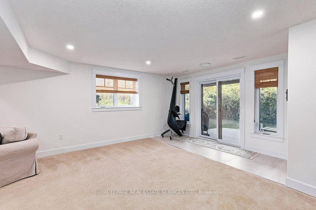 52 Foley Crescent photo 36