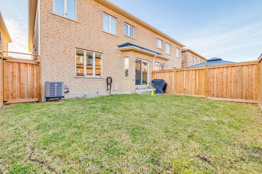 86 Colville Place photo 37