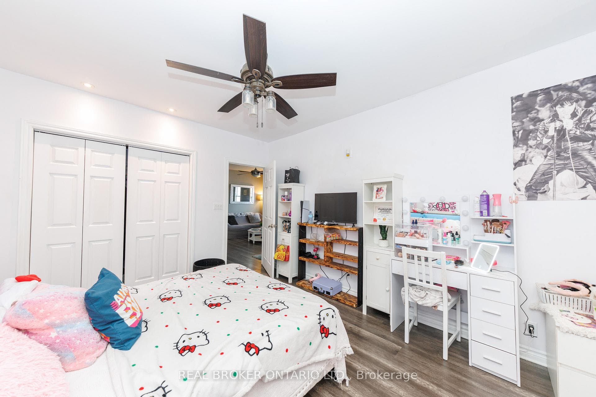 Main level bedroom 2