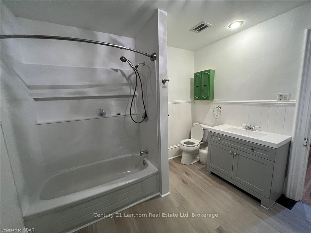 231 ALBERT Street photo 12