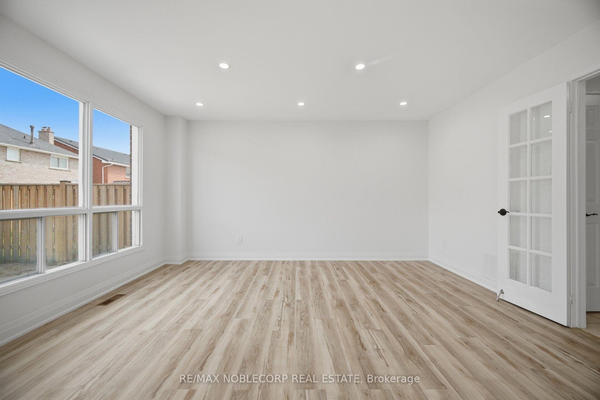 66 Cinrickbar Drive photo 12