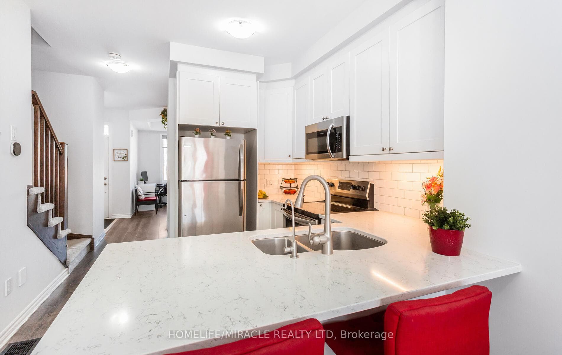 301 Equestrian Way photo 15
