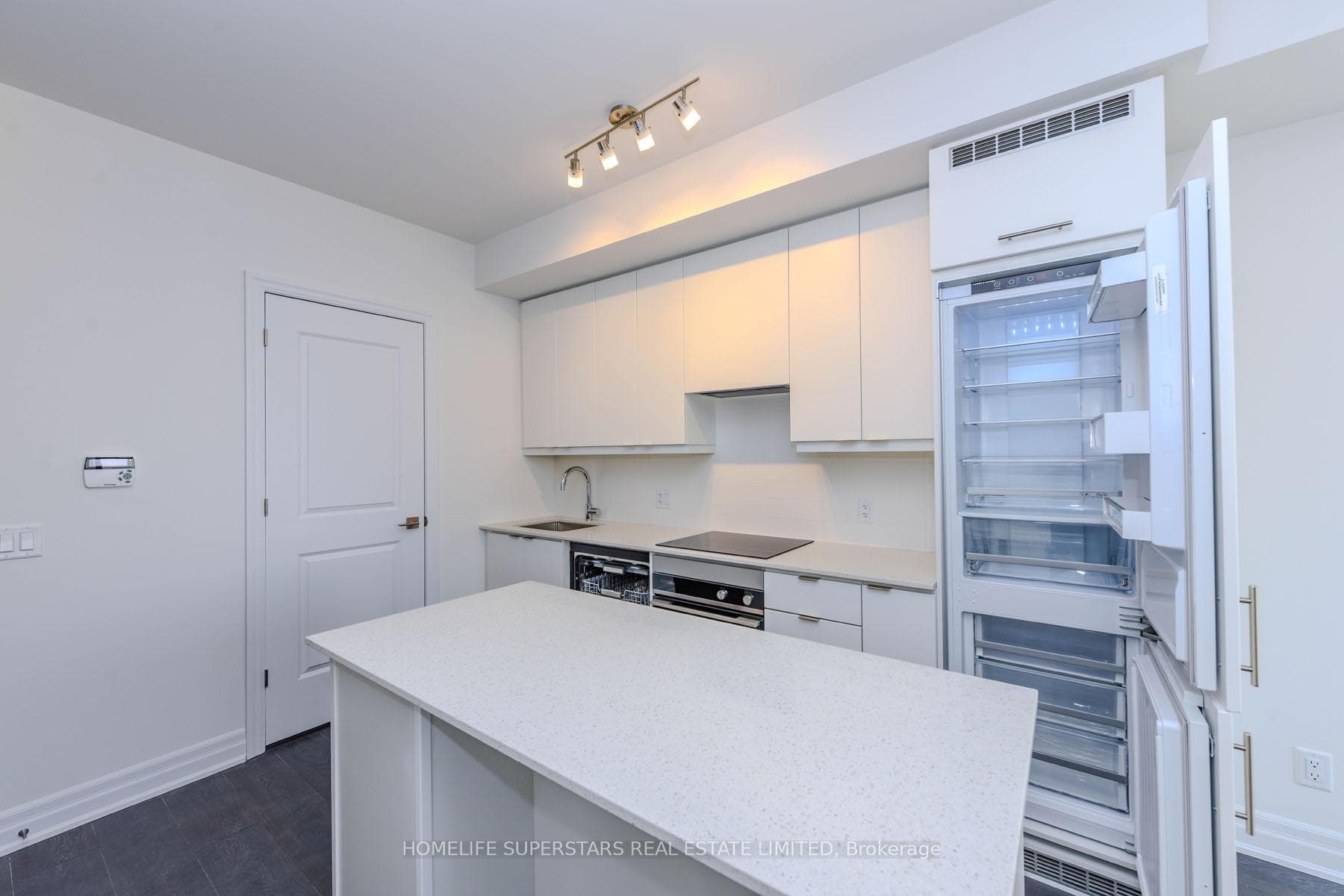 30 Elm Drive Unit 2905 photo 28