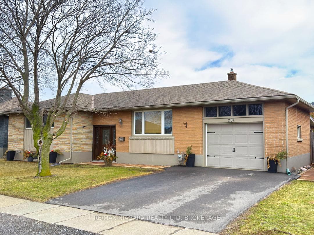 251 Clarke Street photo 1