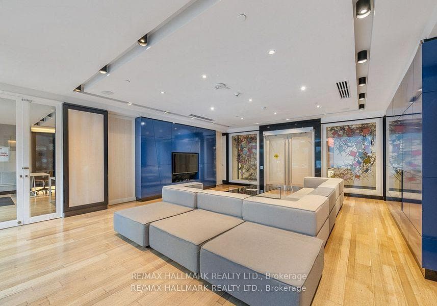 30 Roehampton Avenue Unit 2701 photo 22