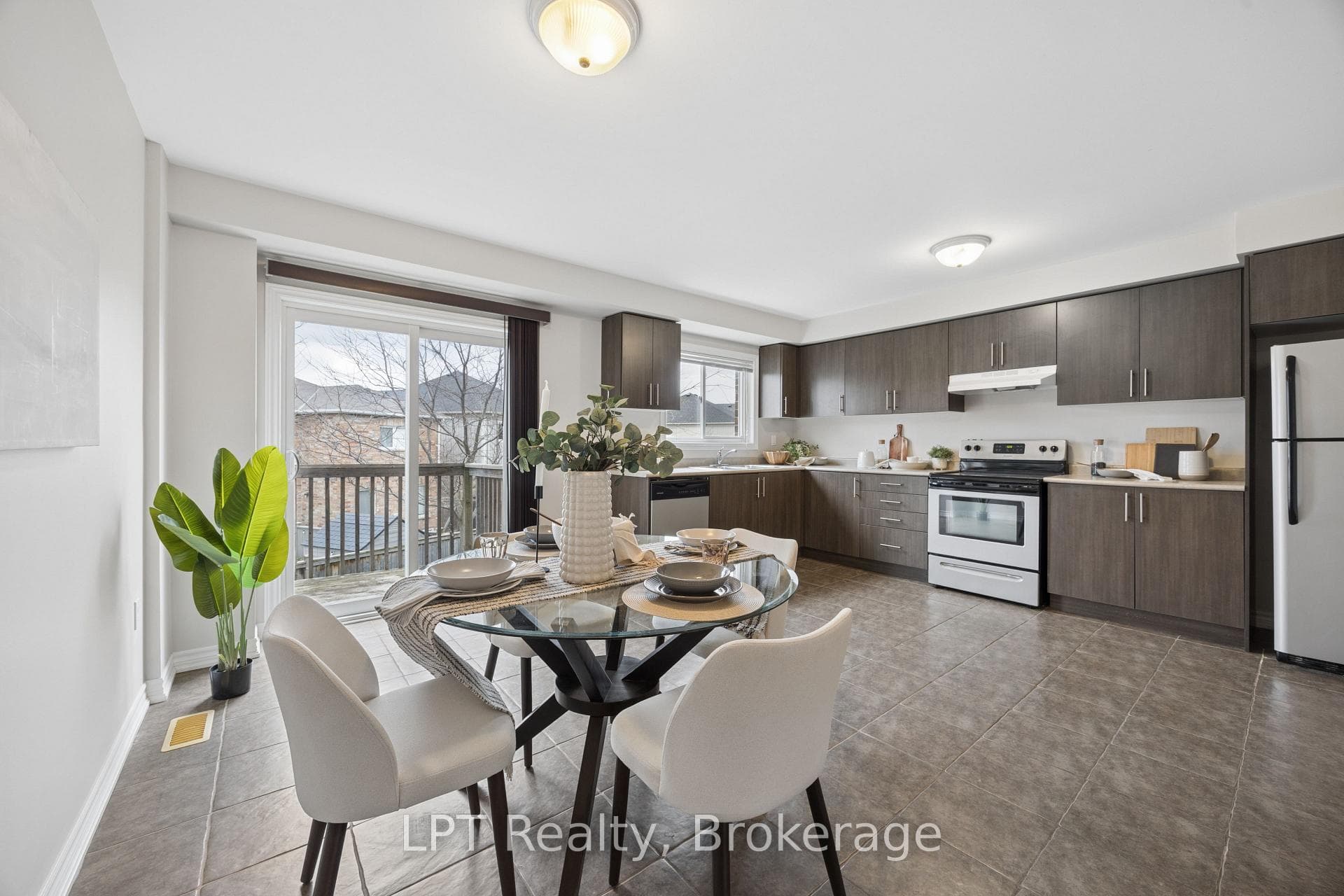 14 Katerson Lane photo 5