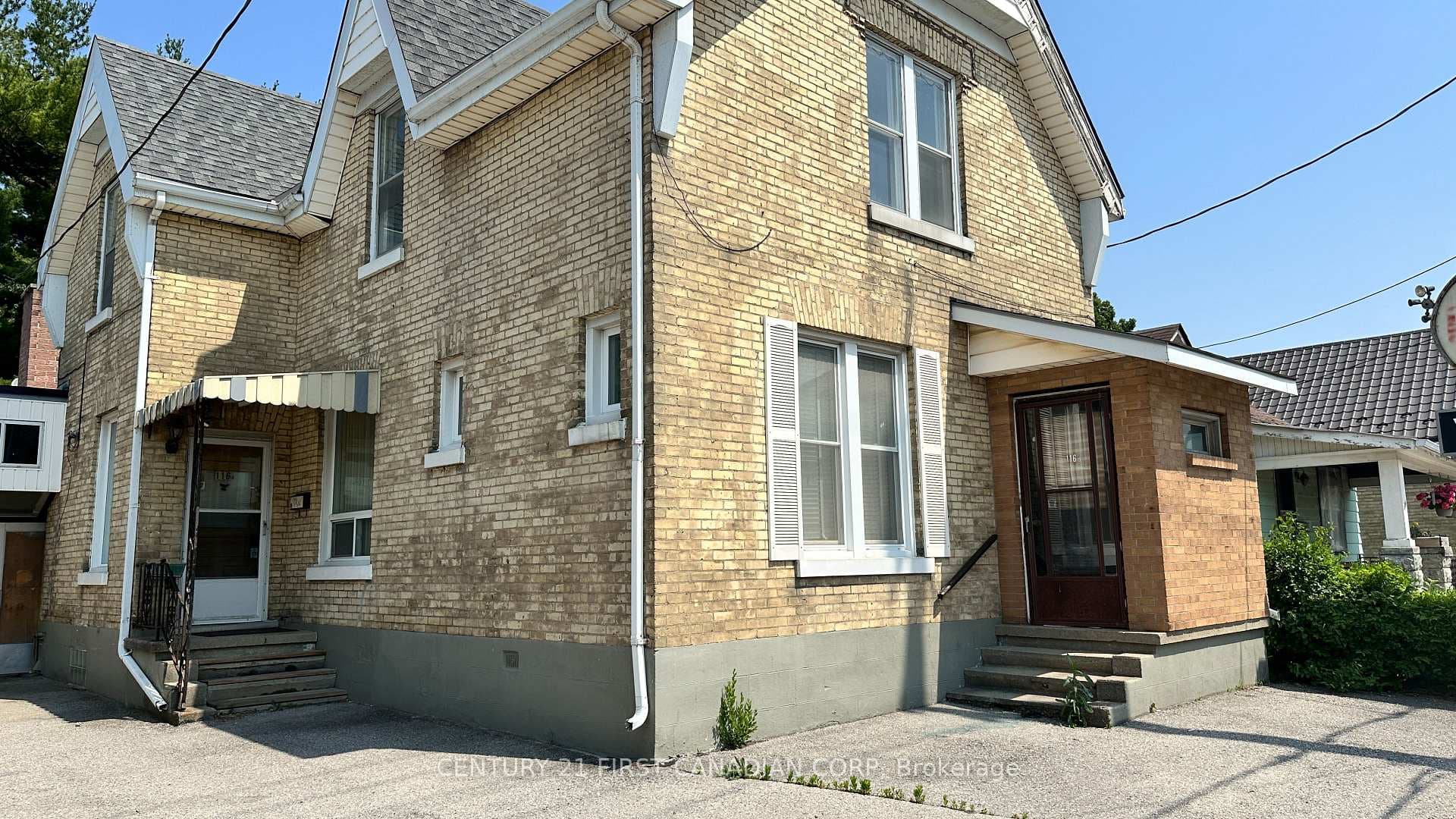 116 Adelaide Street Unit UPPER photo 1