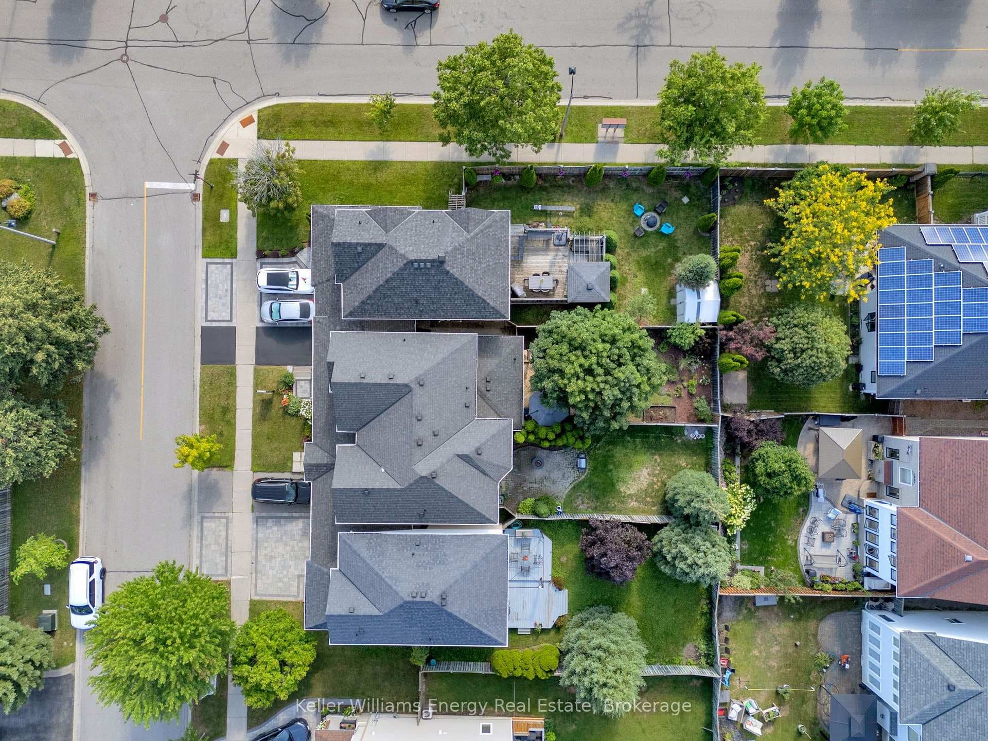 4 Primeau Avenue photo 39