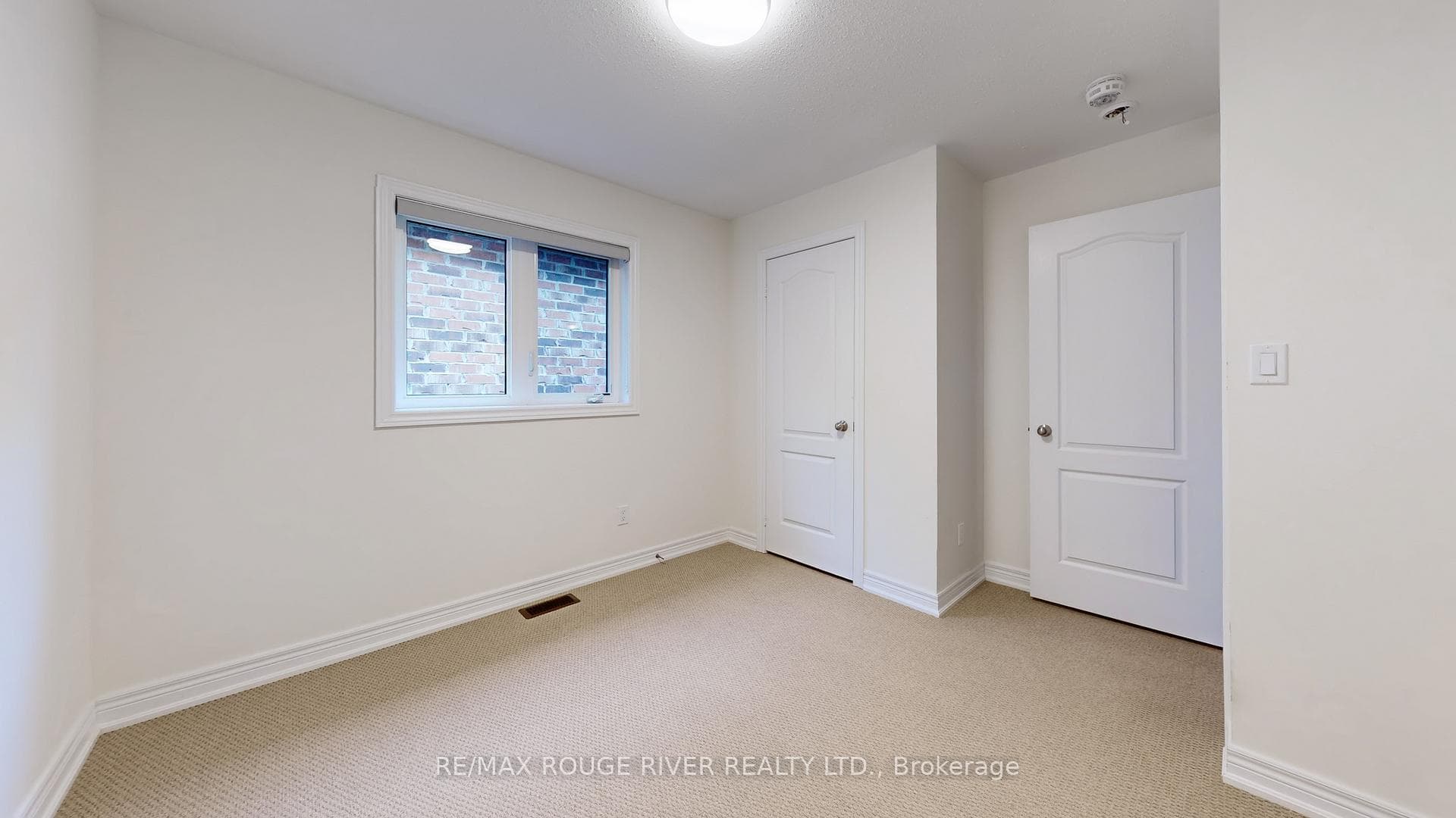 2732 Donald Cousens Parkway photo 32