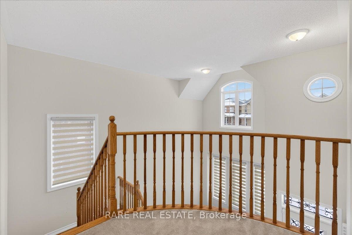 53 Rugman Crescent photo 44