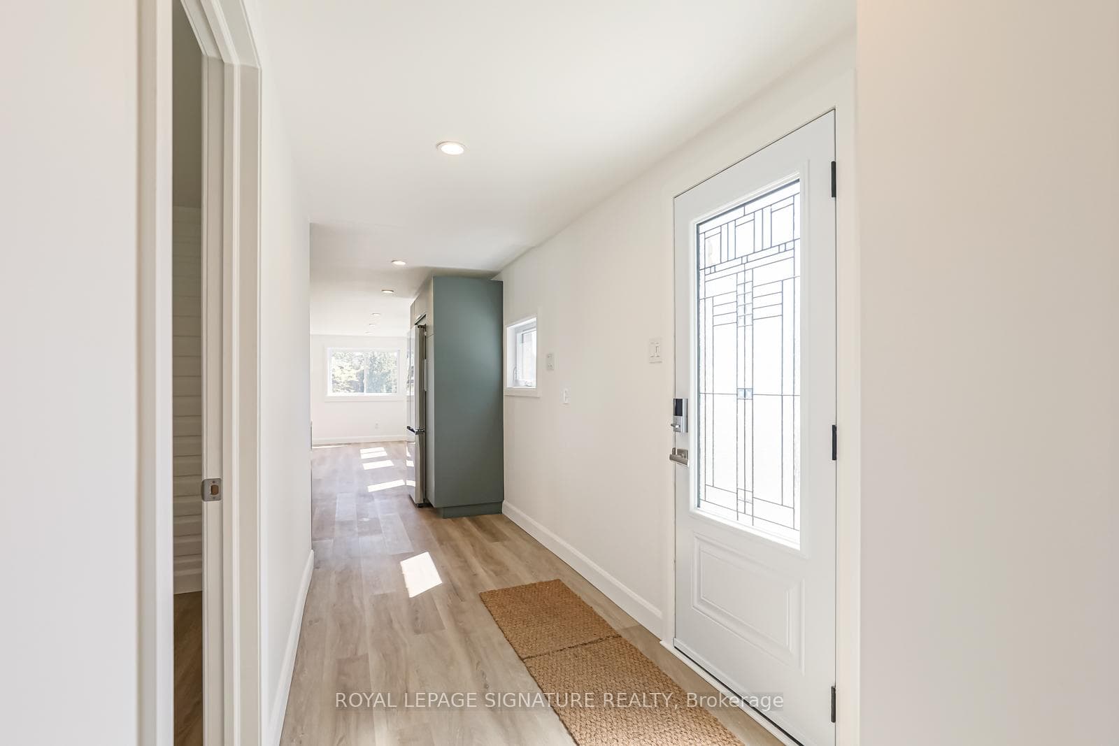 17 Glen Rogers Road photo 4