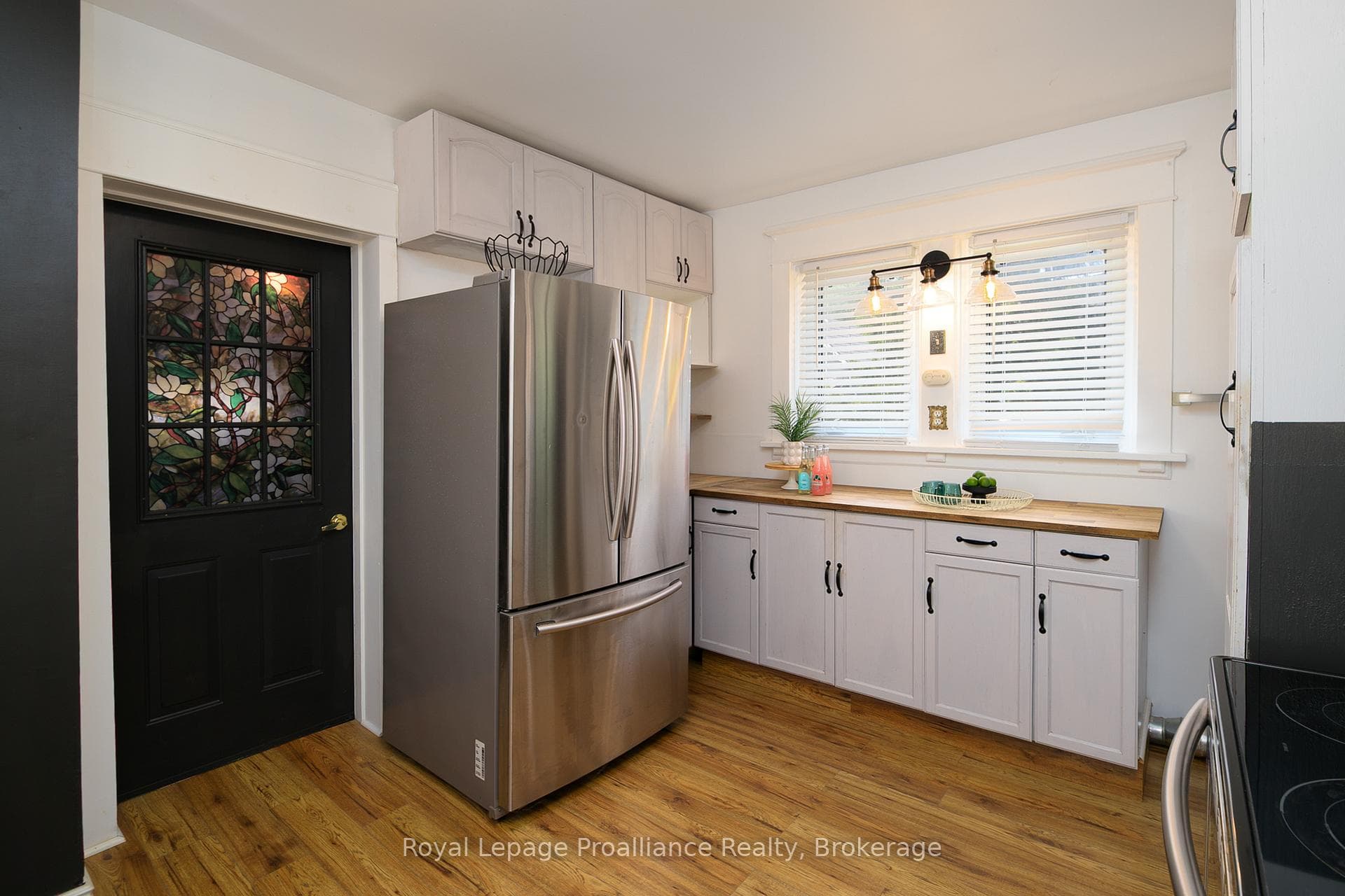 83 Moira Street photo 8