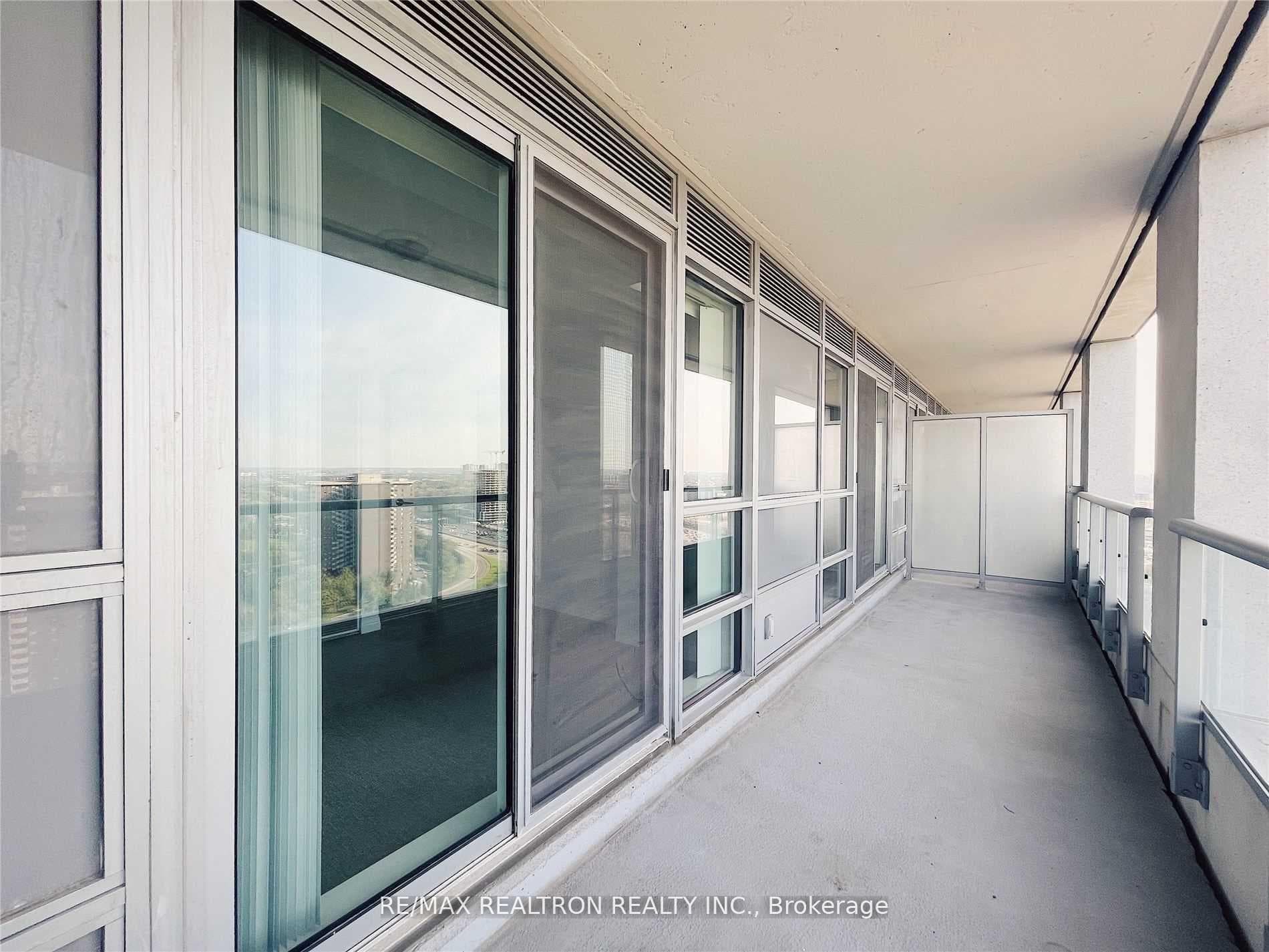 2015 Sheppard Avenue Unit 2406 photo 11