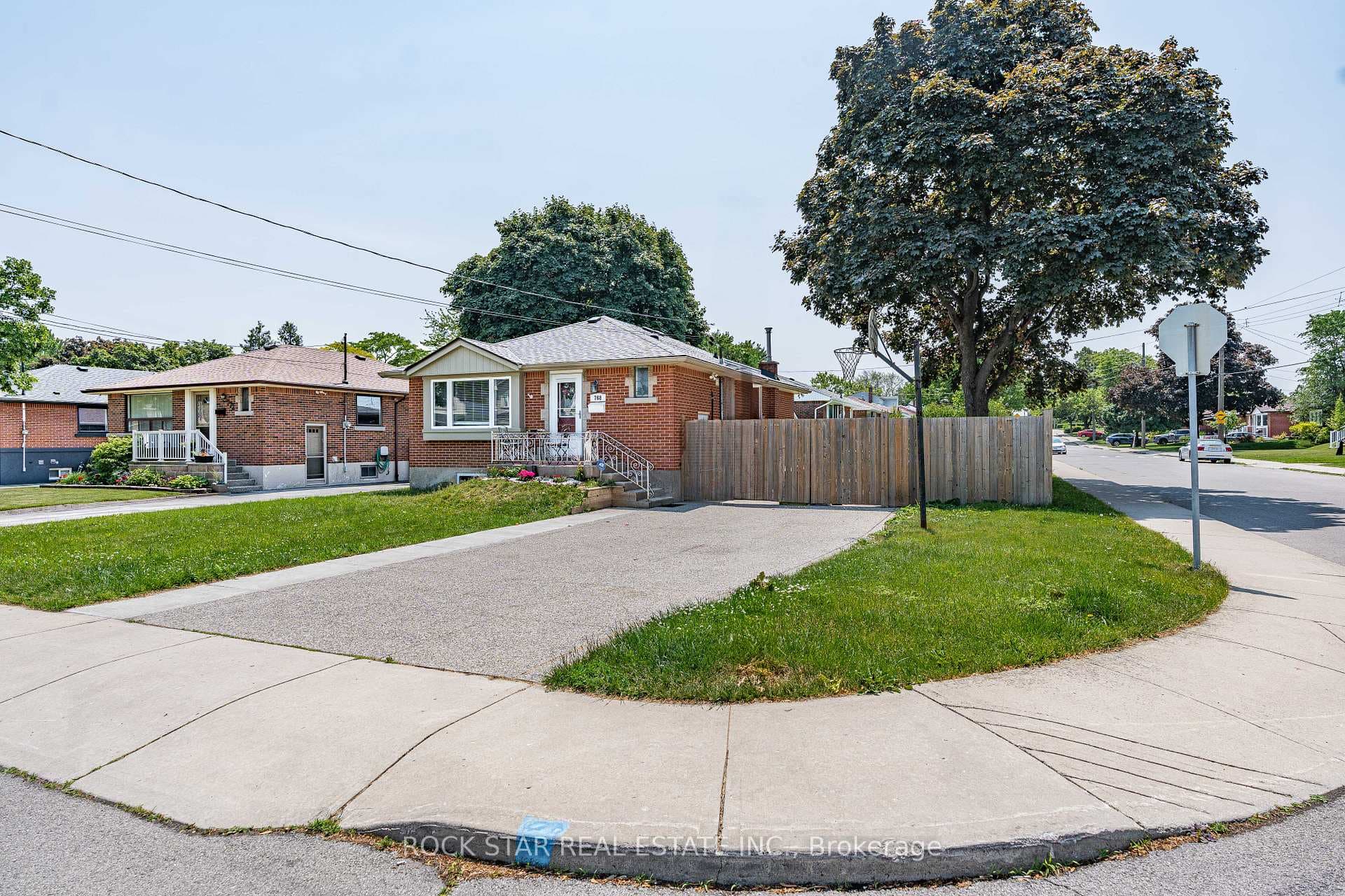 768 Tenth Avenue photo 42
