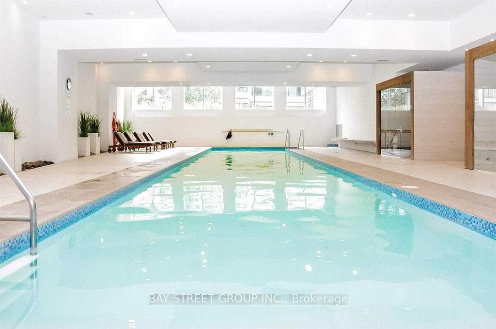 2191 Yonge Street Unit 2012 photo 11