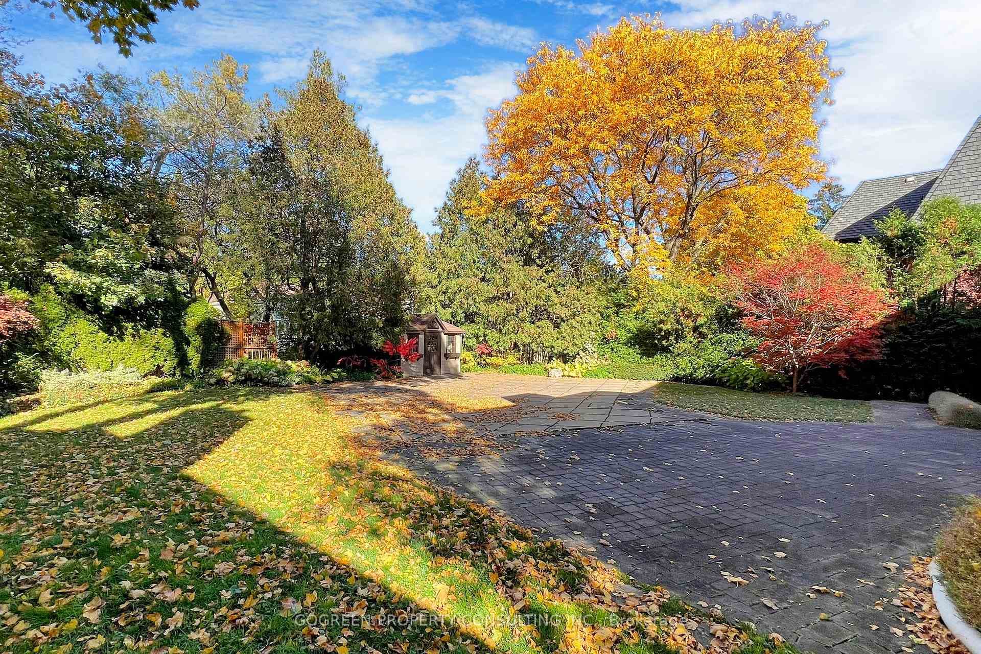 54 Berkindale Drive photo 23