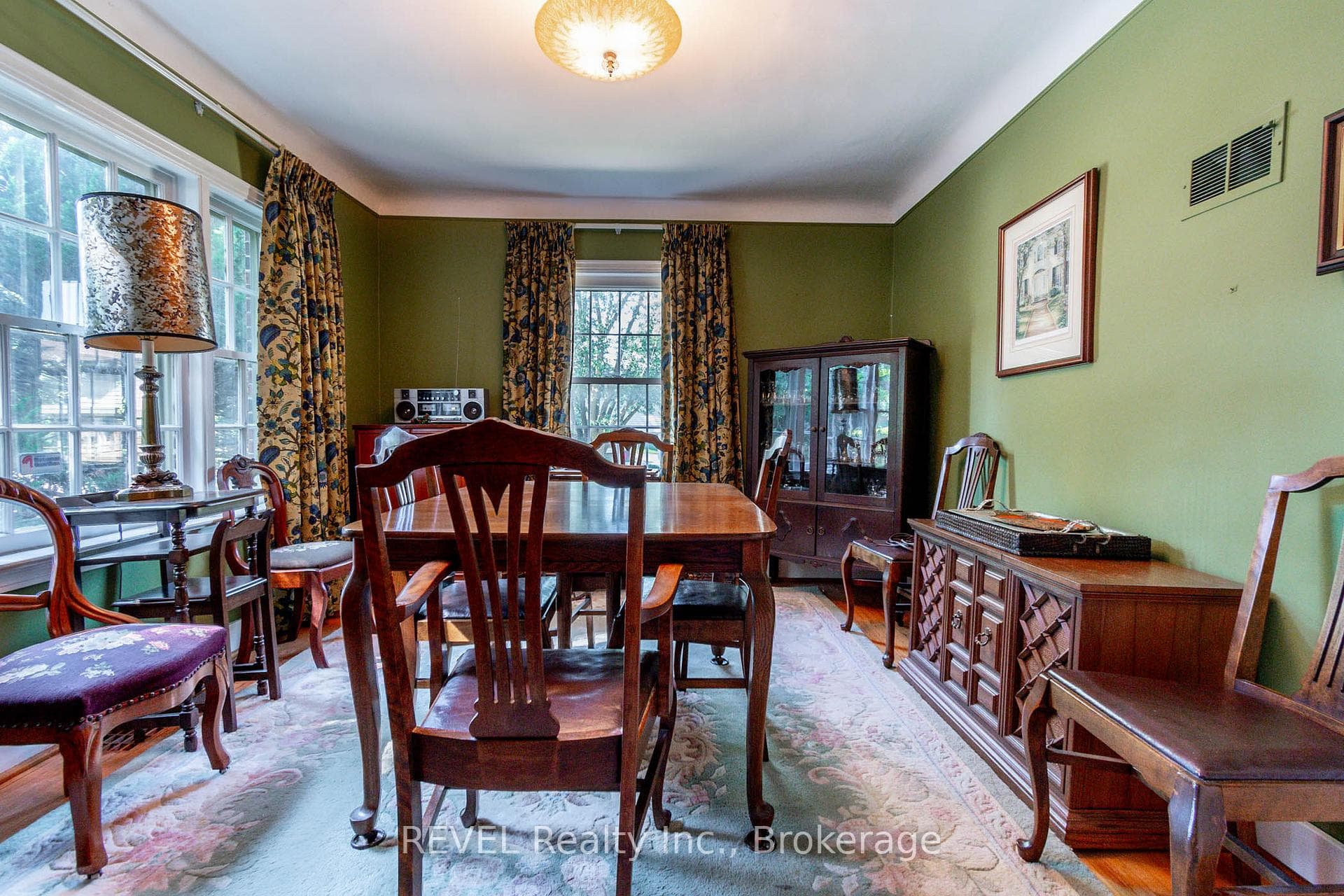 5740 DRUMMOND Road photo 14