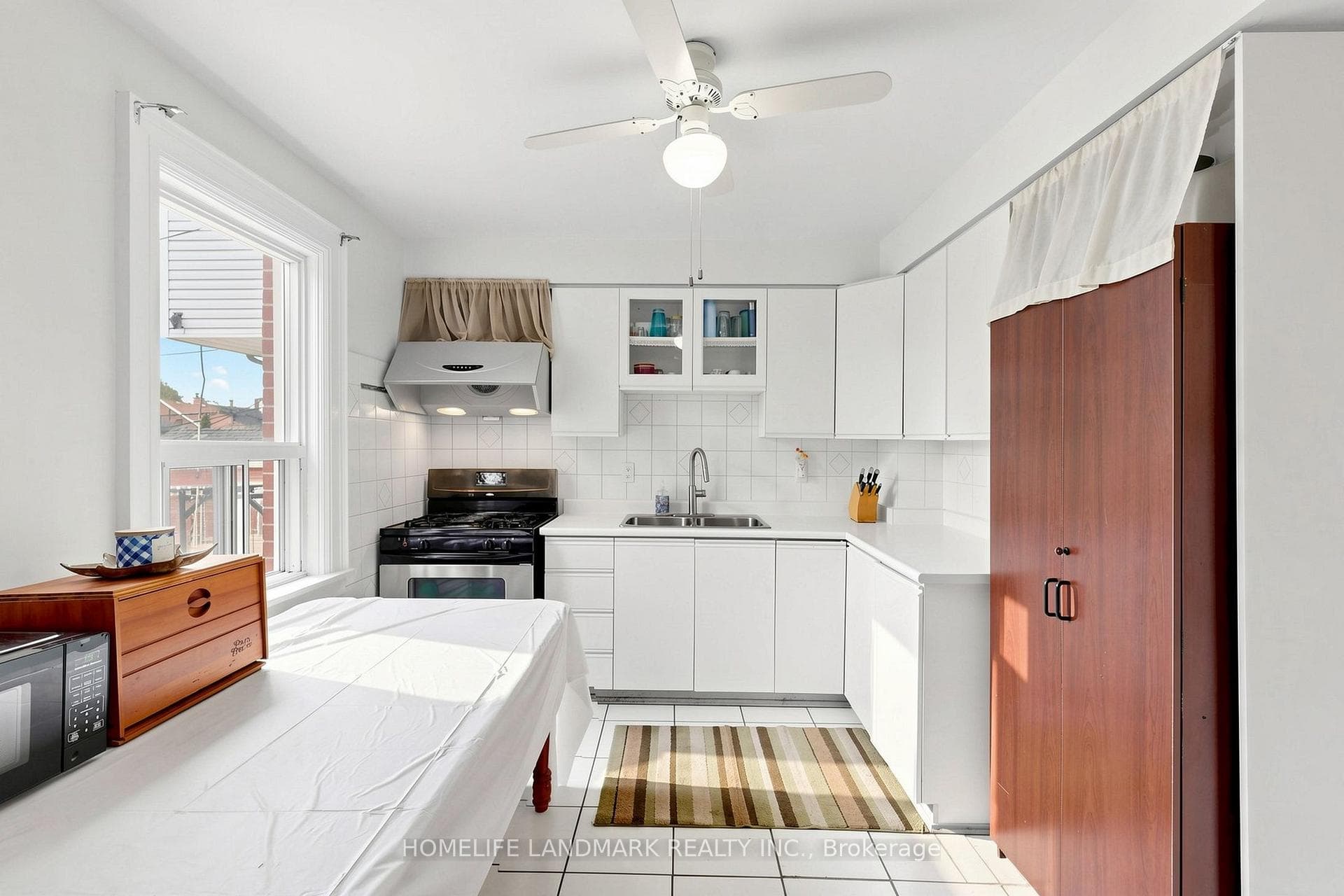 484 Glenholme Avenue photo 10