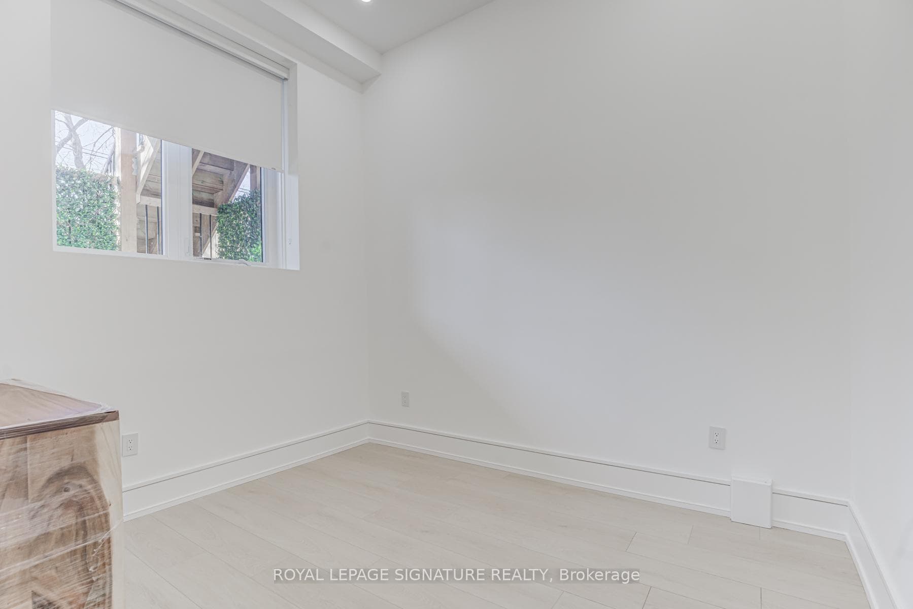 5 Holborne Avenue Unit Lower photo 13
