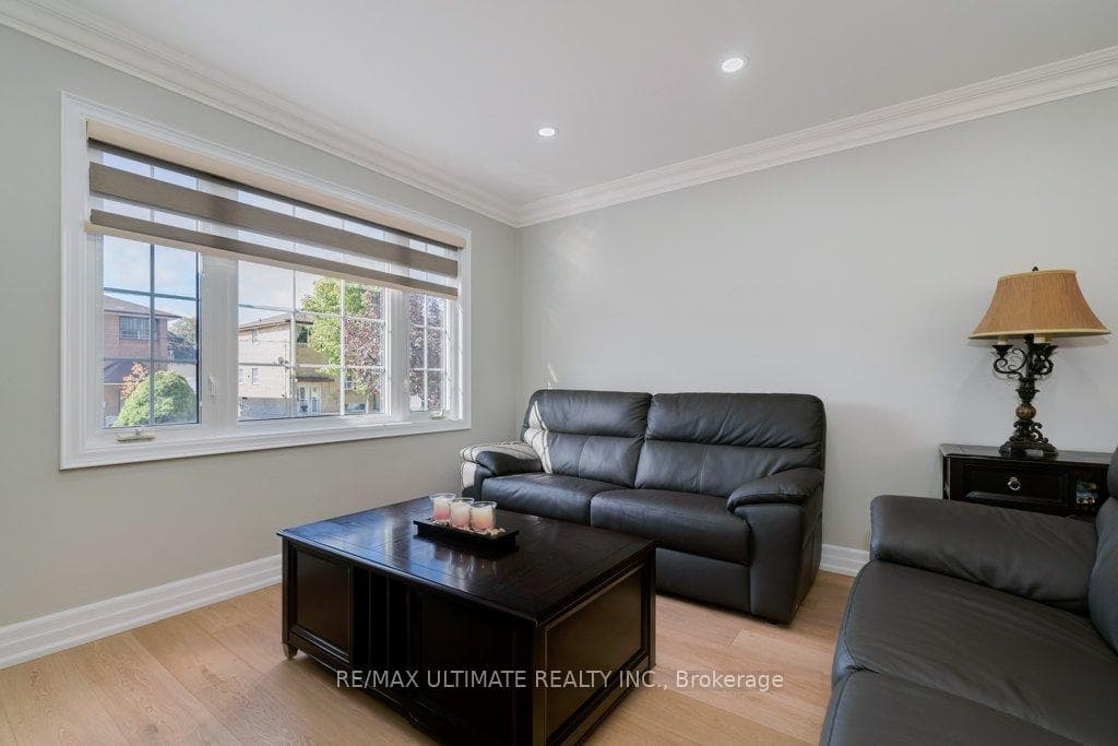 21 Dalrymple Drive photo 8