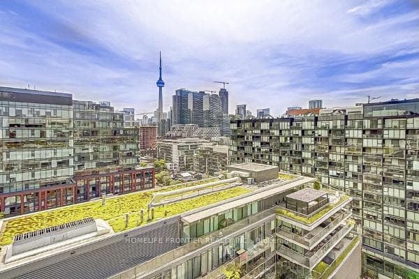 95 Bathurst Street Unit 1401 photo 1